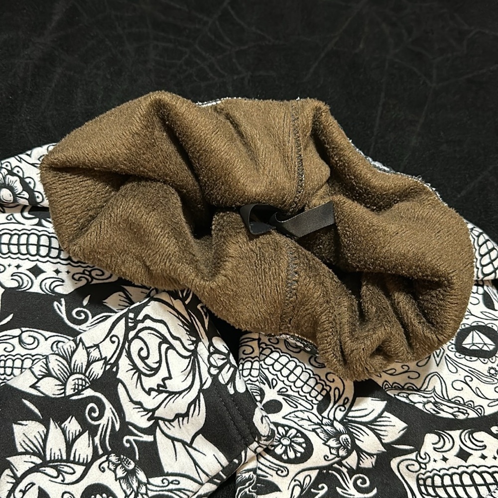Sugar Skull Print Fur Lined thermal Leggings, XS - Picture 4 of 5